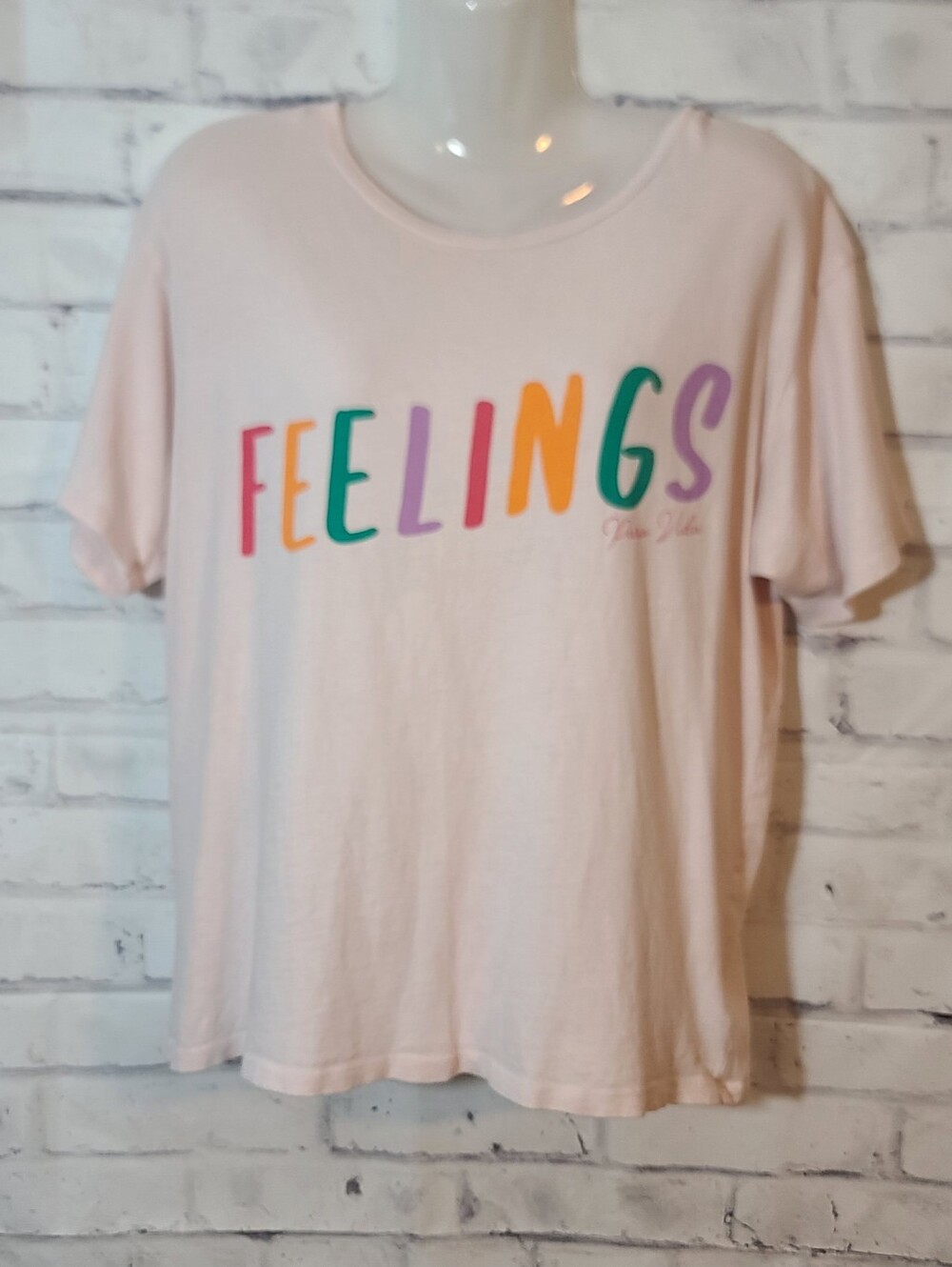 Pura Vida Feelings Pink Tee Shirt Small